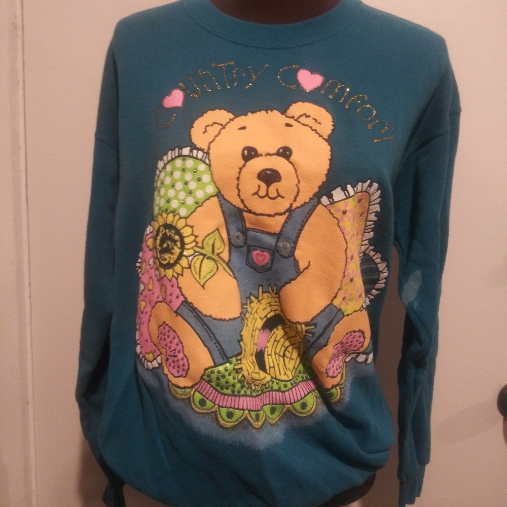 Vintage 1970 country bear blue sweater